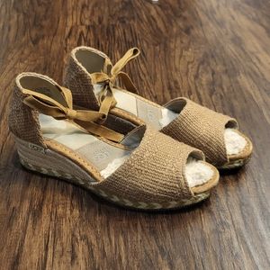 UGG Tan Delmar Leather Jute Peep Toe Espadrille Sandals Size 9 Boho Festival
